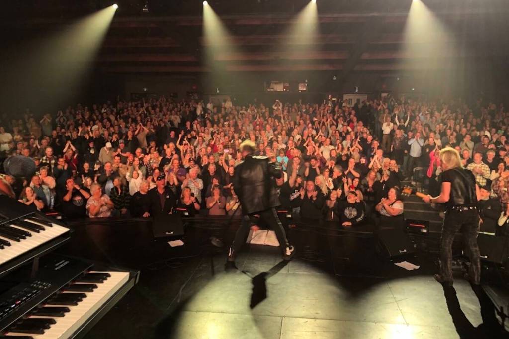 $32K raised for heritage site at Trooper concert in Kelowna